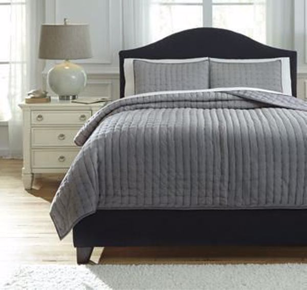 Picture of Teague Queen Comforter Set